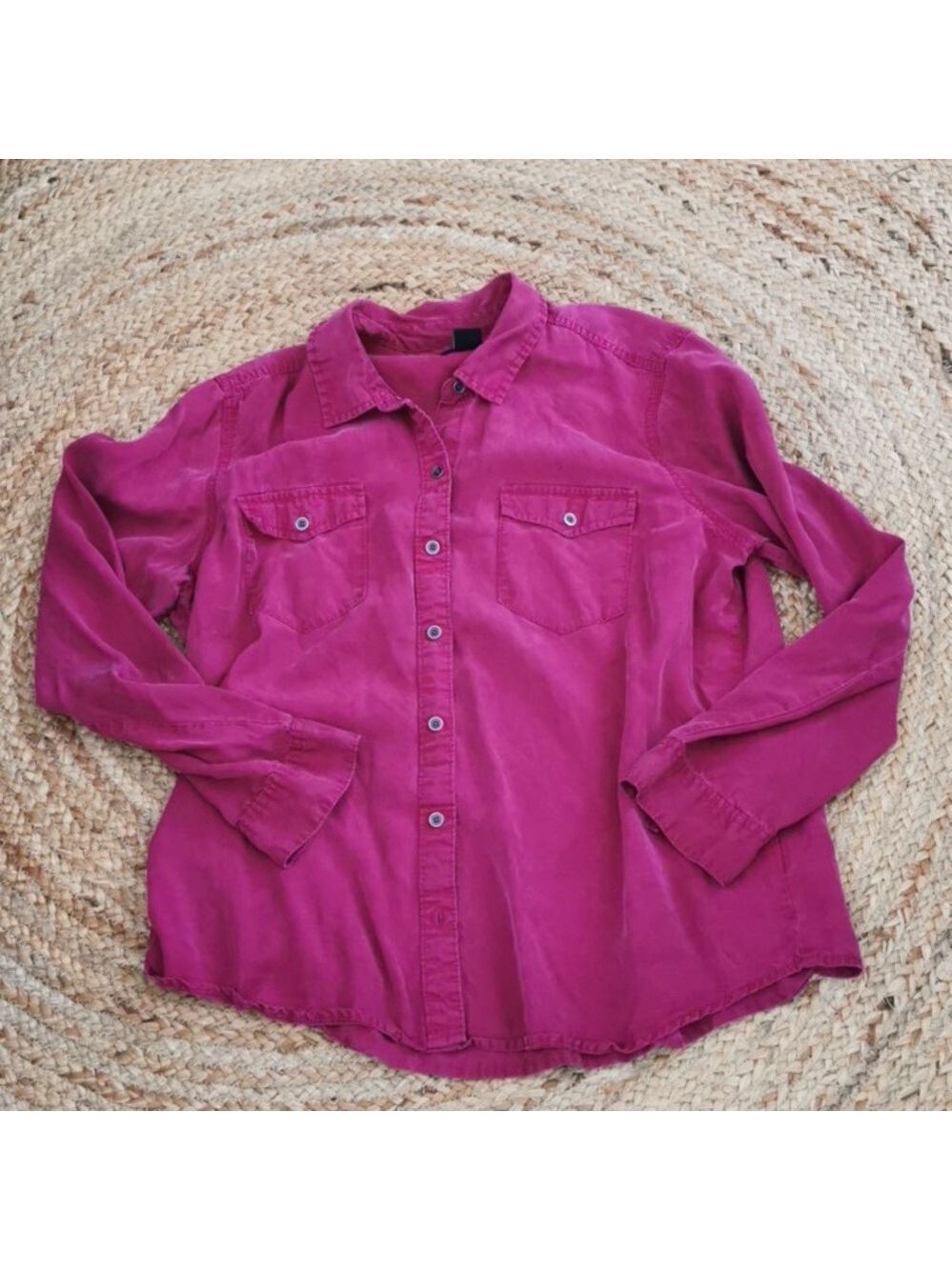 🐴Womens Jordache  bohowestern vintage magenta color button up blouse. Size XL